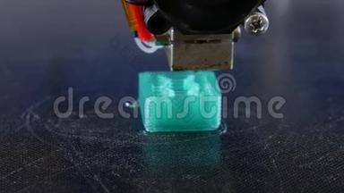 三维<strong>打印机</strong>。 3D型塑料<strong>打印机</strong>.